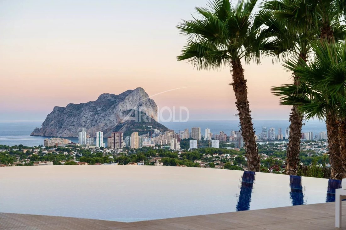Villa in Calp / Calpe, Valencian Community, Spain 2 - 17973142