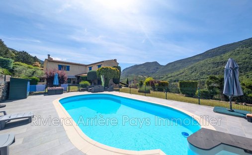Villa in Puget-Théniers, Provence-Alpes-Côte d'Azur, France 1