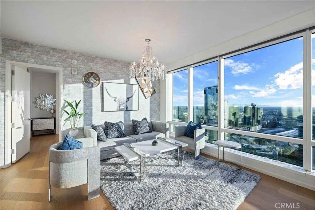 Condo in Los Angeles, California, United States 3 - 18993100