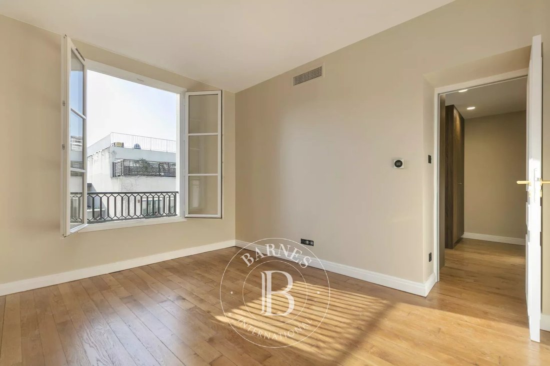 Appartement à Saint Philippe du Roule, Paris 8e Arrondissement, Paris 5 - 17381551