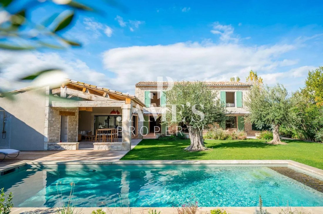 House in Saint-Rémy-de-Provence, Provence-Alpes-Côte d'Azur, France 1 - 18406854