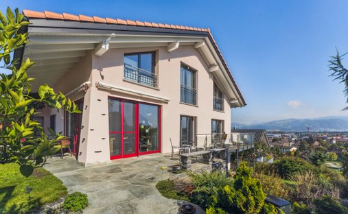 House in Uetendorf, Canton of Bern, Switzerland 1
