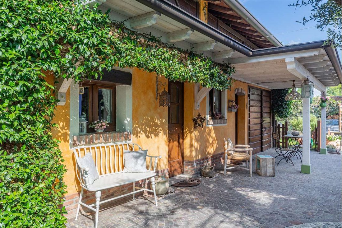 Villa in Gessate, Lombardy, Italy 4 - 18995454