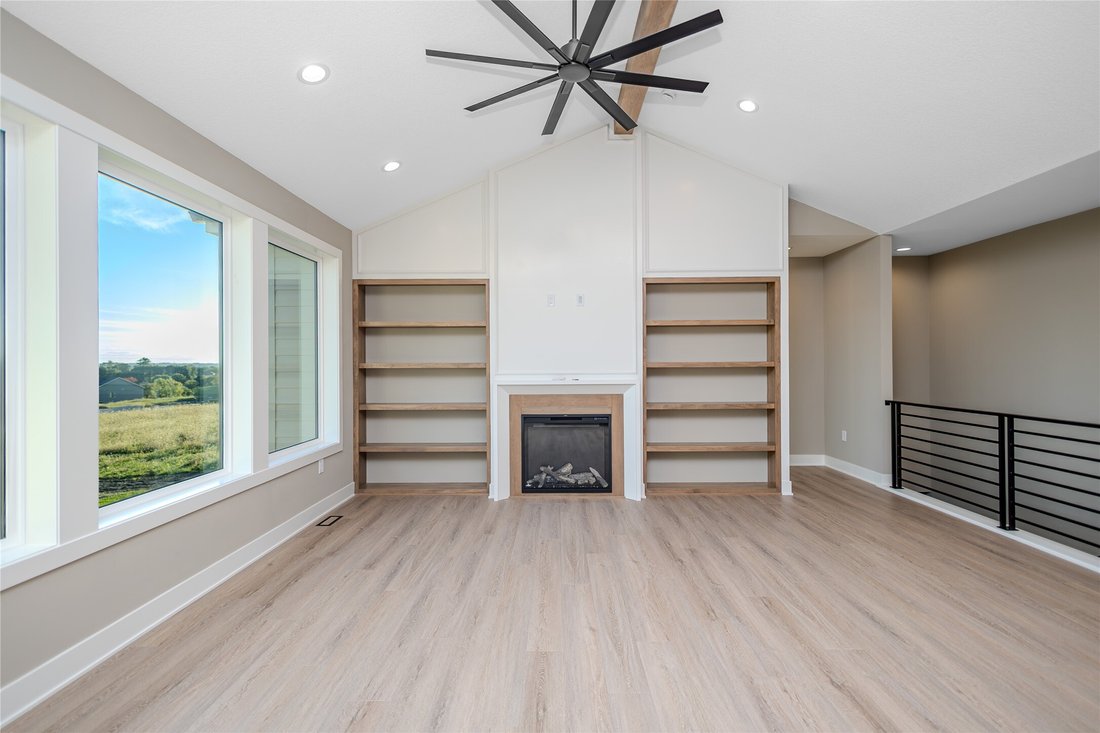 House in West Des Moines, Iowa, United States 4 - 17850532