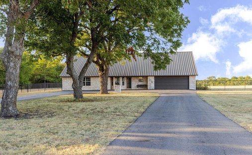 House in Sumner, Texas, United States 1