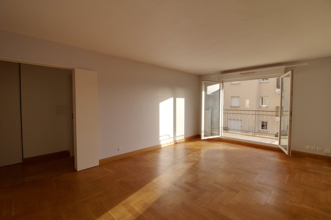 Apartment in La Fontaine-Parc des Sceaux-Croix de Berny-Centre Ville, Antony, France 3 - 18997302