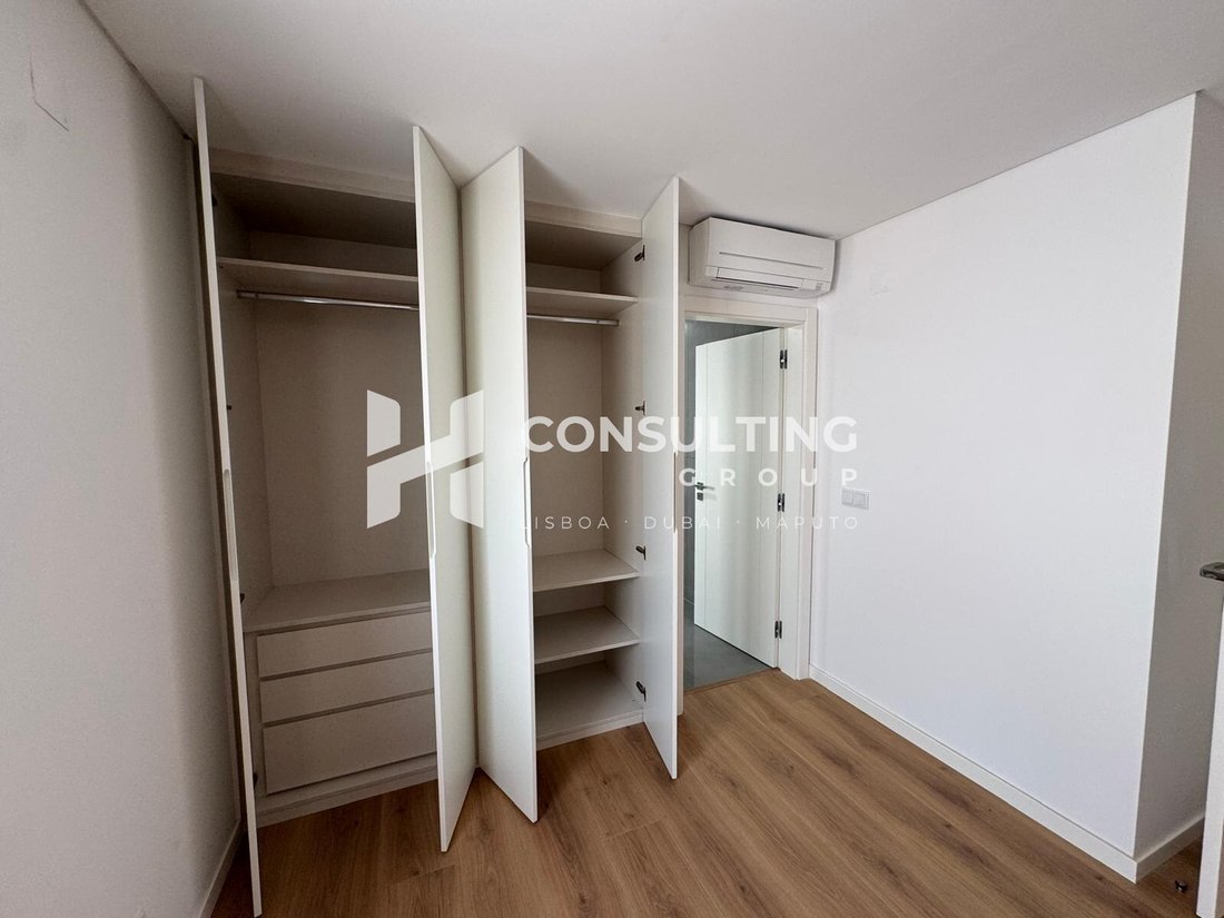 Apartment in Odivelas, Lisbon, Portugal 4 - 18994878