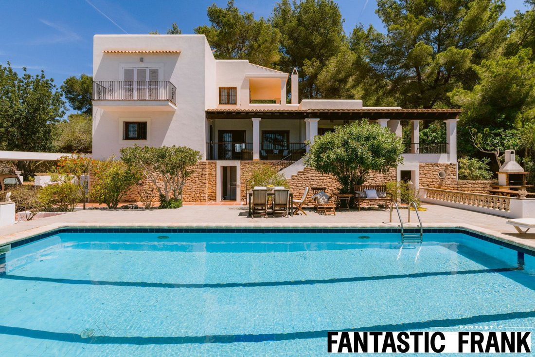 Villa in Jesus, Santa Eularia des Riu, Balearic Islands 2 - 18996761