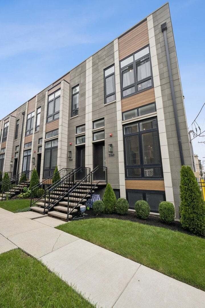 House in Chicago, Illinois, United States 2 - 18993344