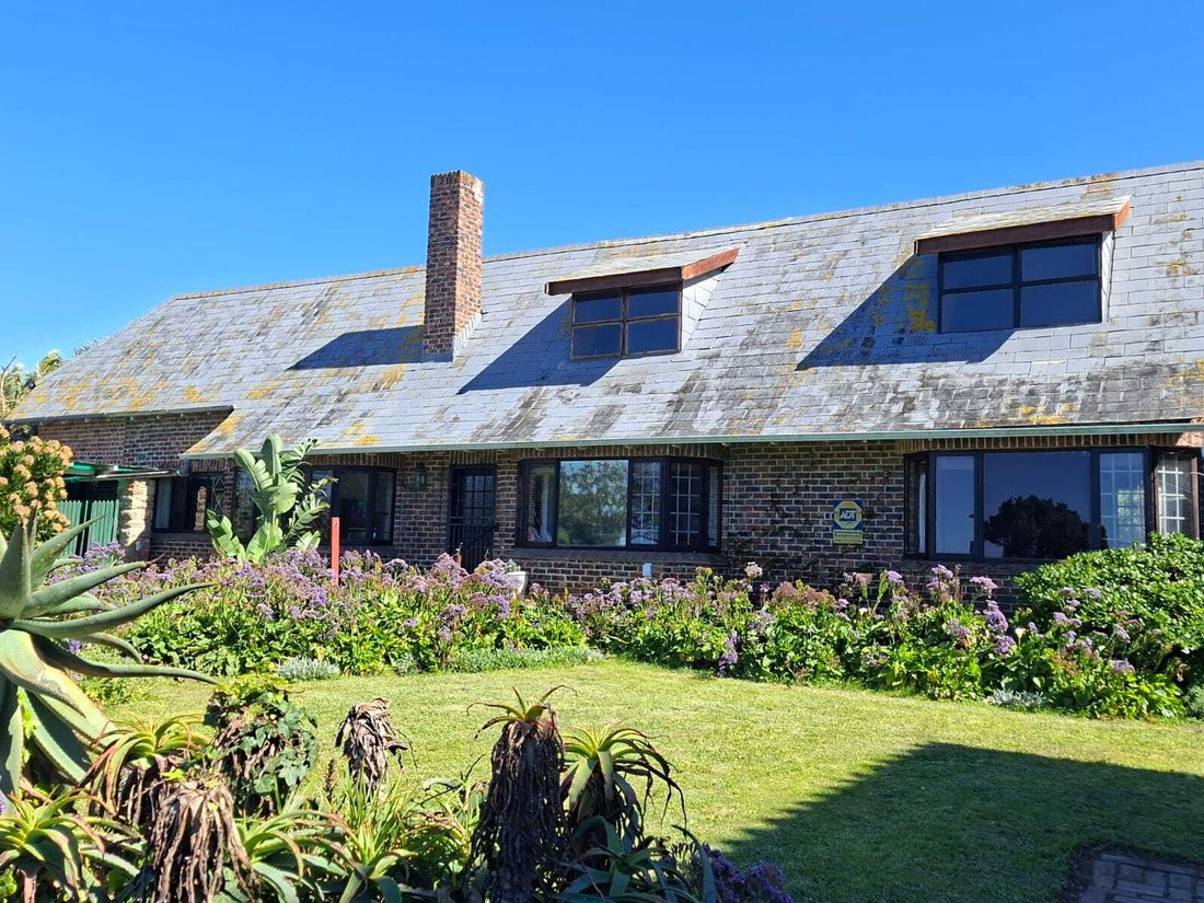 Country House in Overstrand Local Municipality, Western Cape, South Africa 2 - 18994346