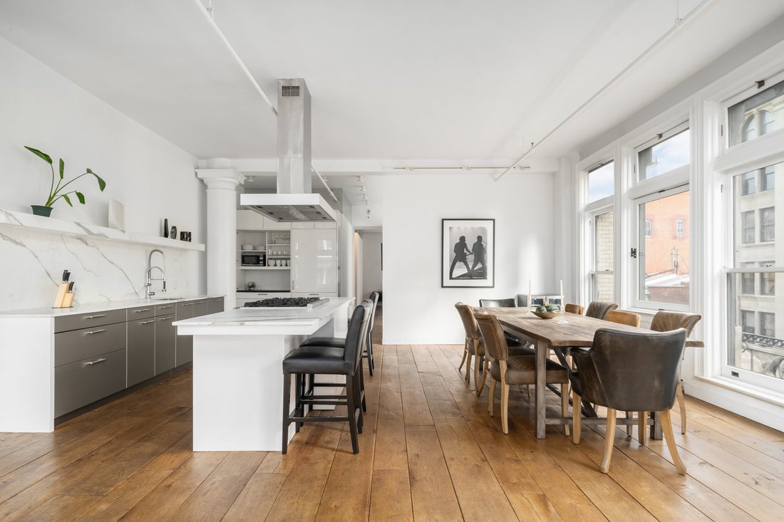 Co Op in New York, New York, United States 2 - 18996360
