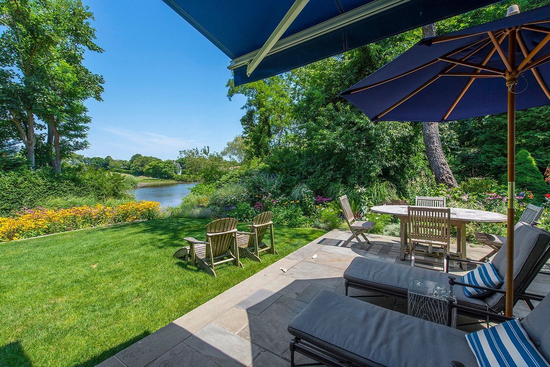 Water Mill, New York, United States 1 - 18996405