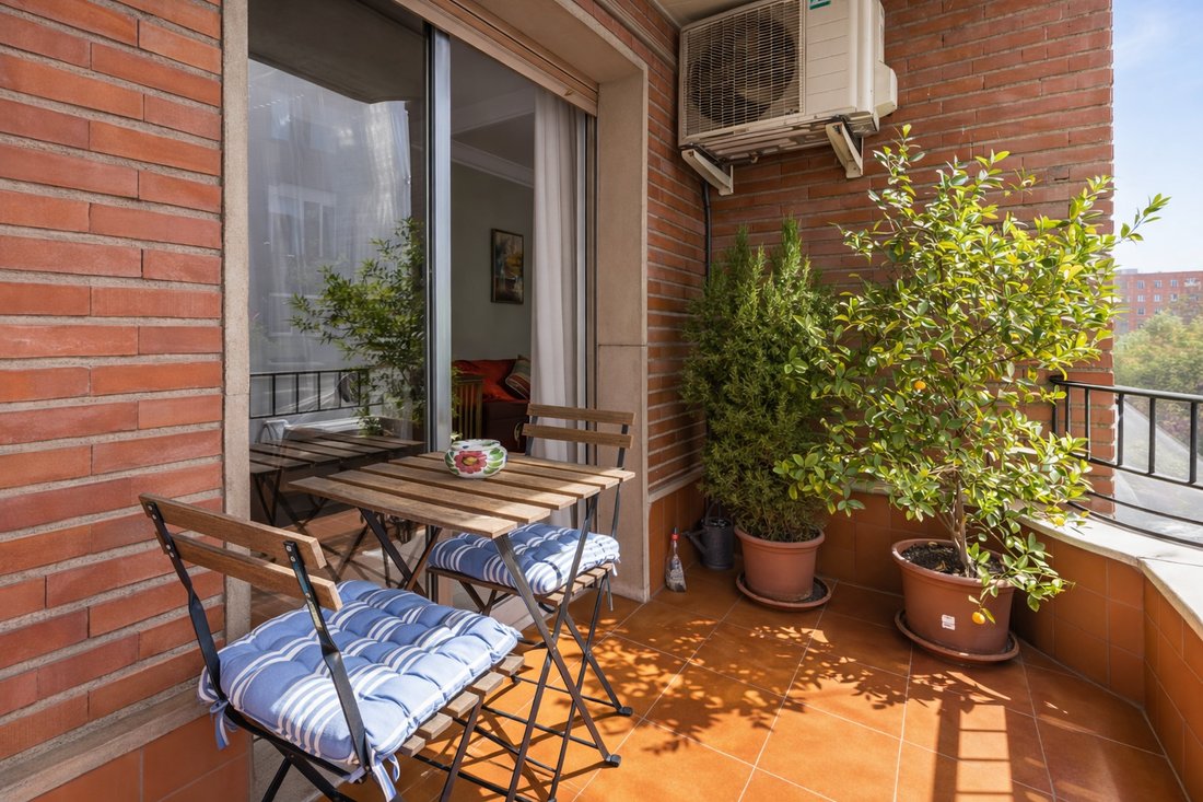 Apartment in Chamberi, Madrid, Spain 2 - 16185032