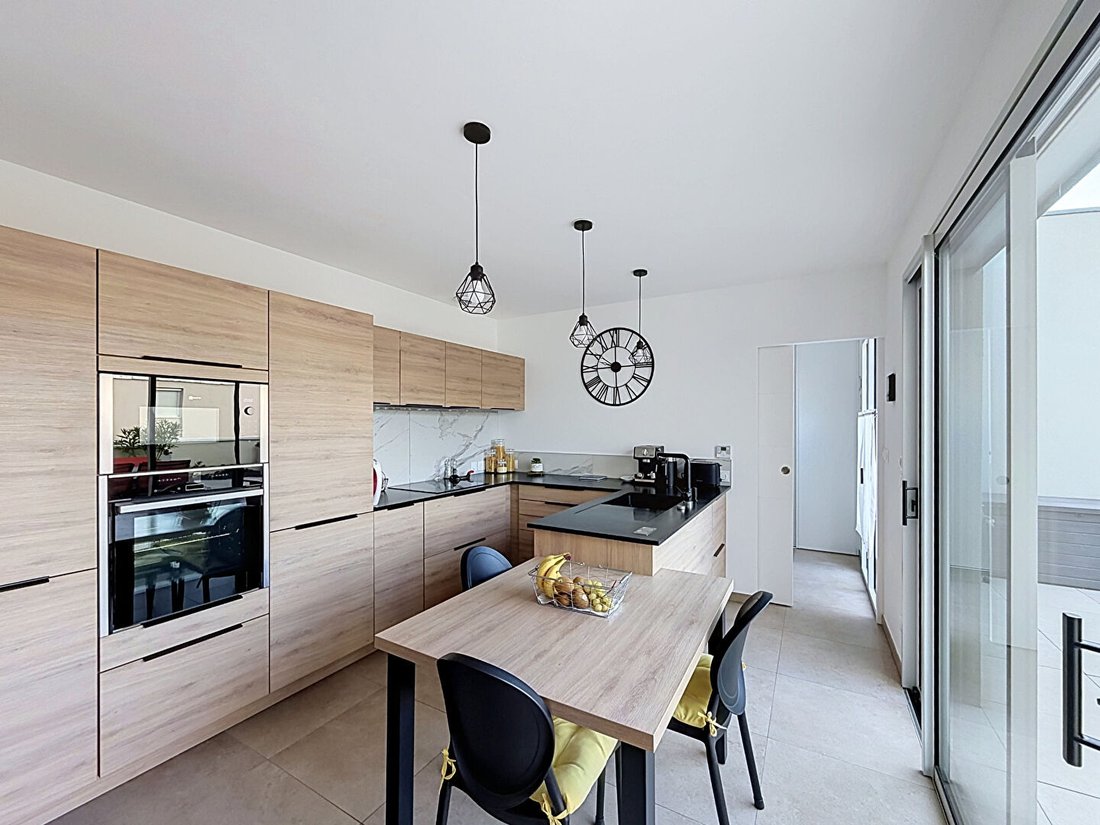 Apartment in Anse, Auvergne-Rhône-Alpes, France 2 - 18996271