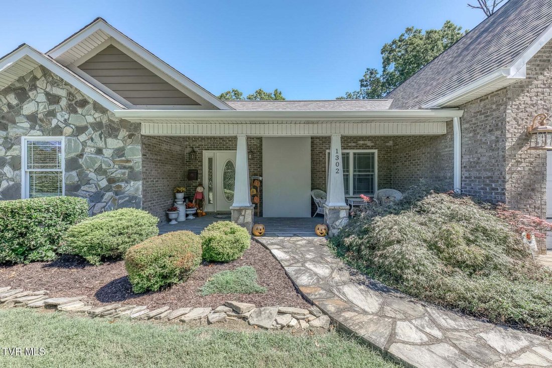 House in Elizabethton, Tennessee, United States 2 - 18994891