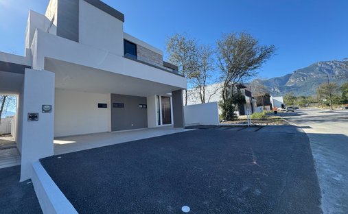 House in Santiago, Nuevo Leon, Mexico 1
