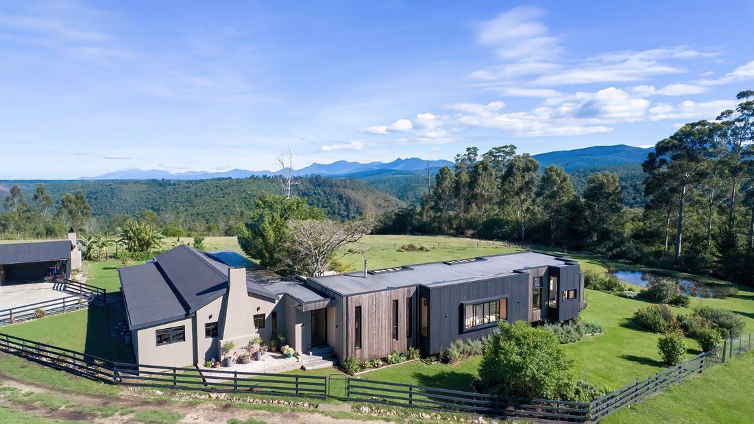 Farm Ranch in Knysna, Western Cape, South Africa 1 - 18994337