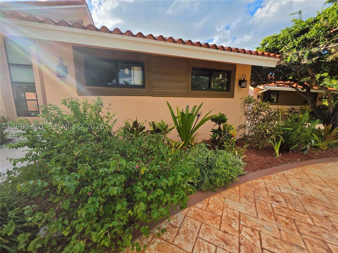 House in Miami, Florida, United States 2 - 18995707