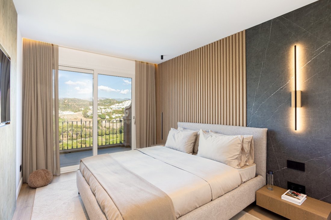 Apartment in La Quinta, Benahavis, Andalusia 4 - 18993739