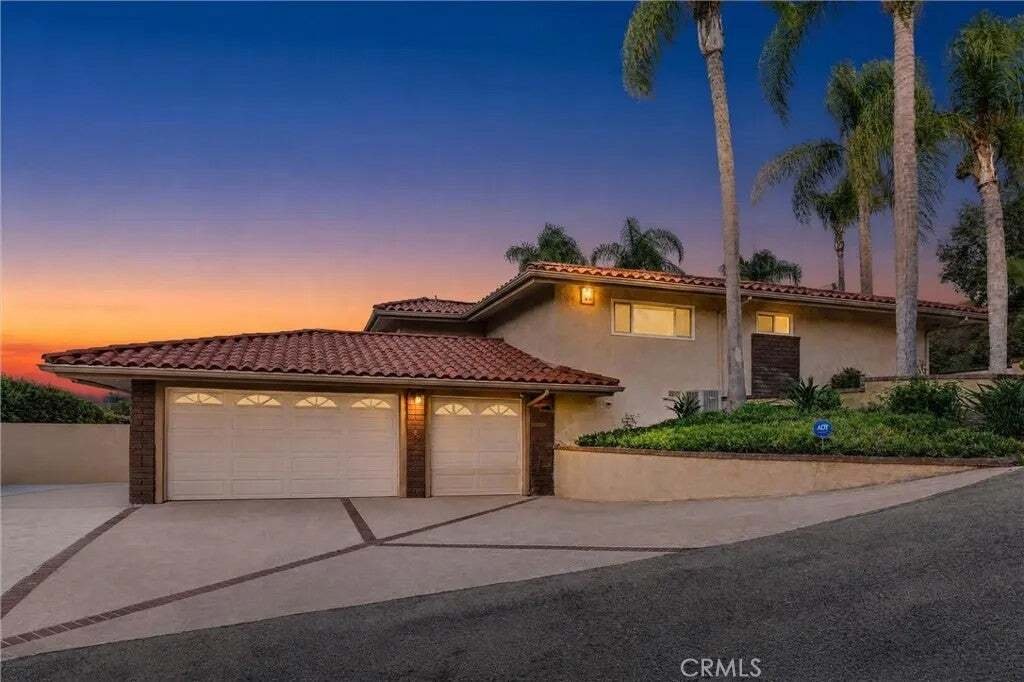 House in Santa Ana, California, United States 2 - 18993096