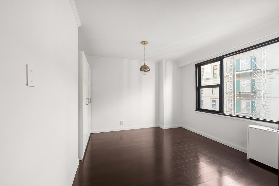 Co Op in New York, New York, United States 3 - 18998090