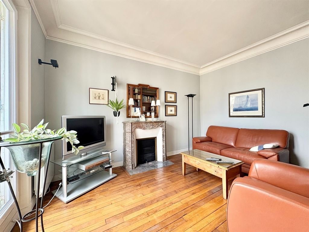 Apartment in Saint Lambert, Paris 15e Arrondissement, Paris 4 - 16079217