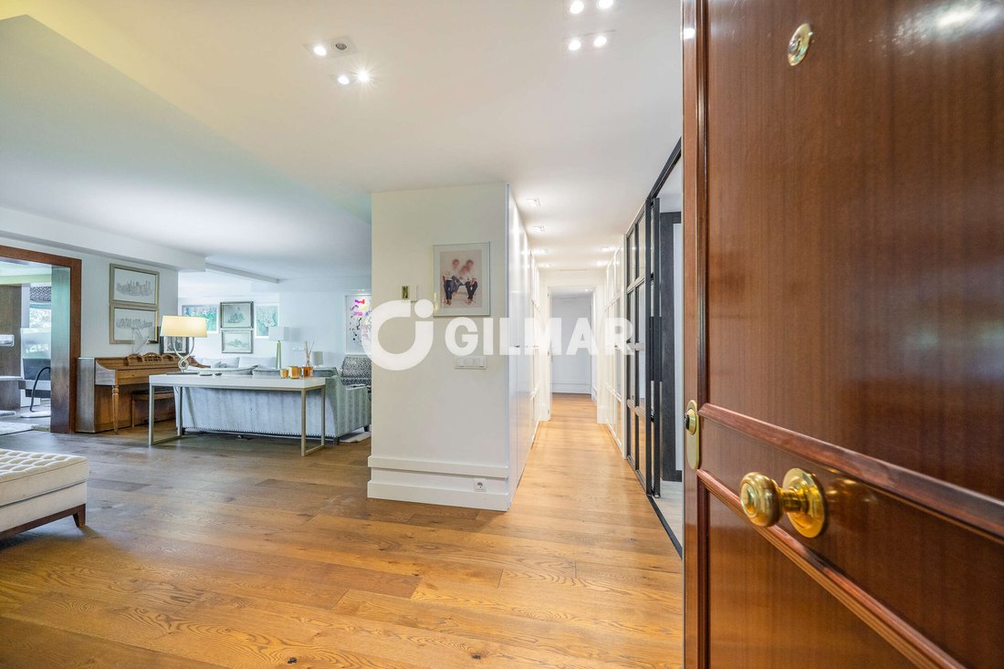 Apartment in La Moraleja, Alcobendas, Comunidad de Madrid 3 - 18992779