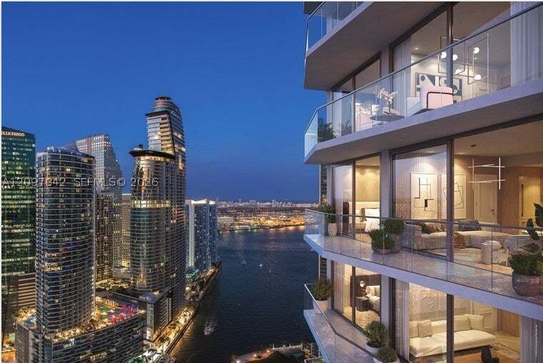 Condo in Miami, Florida, United States 2 - 18995684