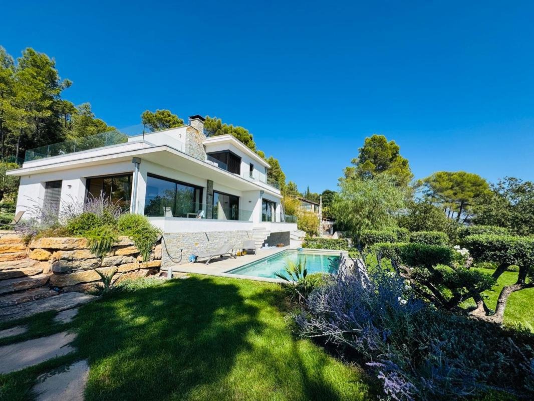Villa in La Motte, Provence-Alpes-Côte d'Azur, France 1 - 18996684