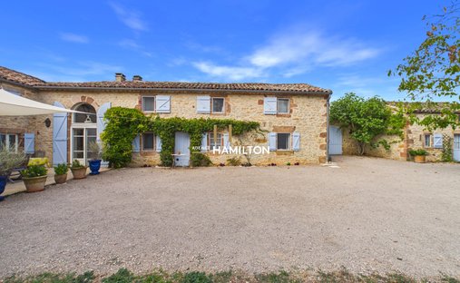 Villa in Cordes-sur-Ciel, Occitania, France 1