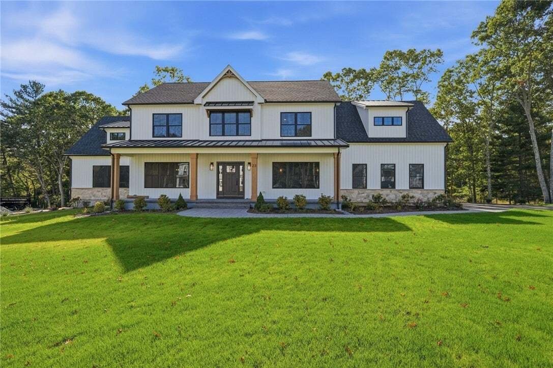 House in Cranston, Rhode Island, United States 1 - 18992837