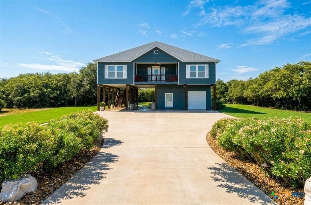 House in Seadrift, Texas, United States 1 - 18993004