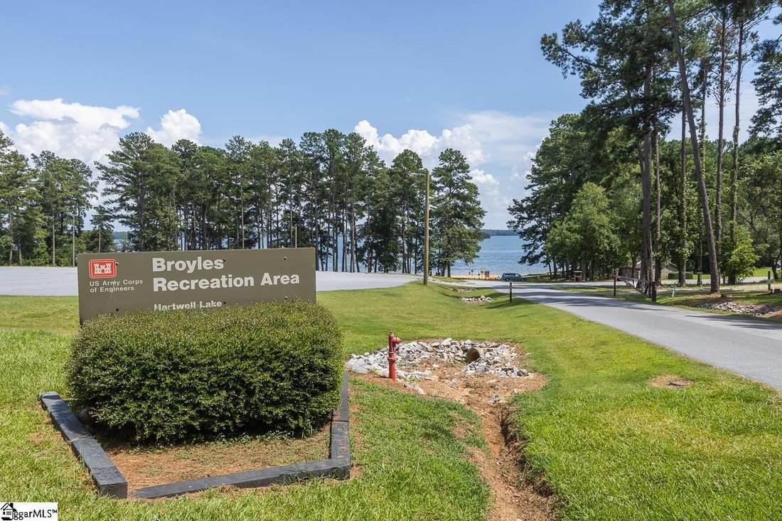 Apartment in Townville, South Carolina, United States 5 - 18992871