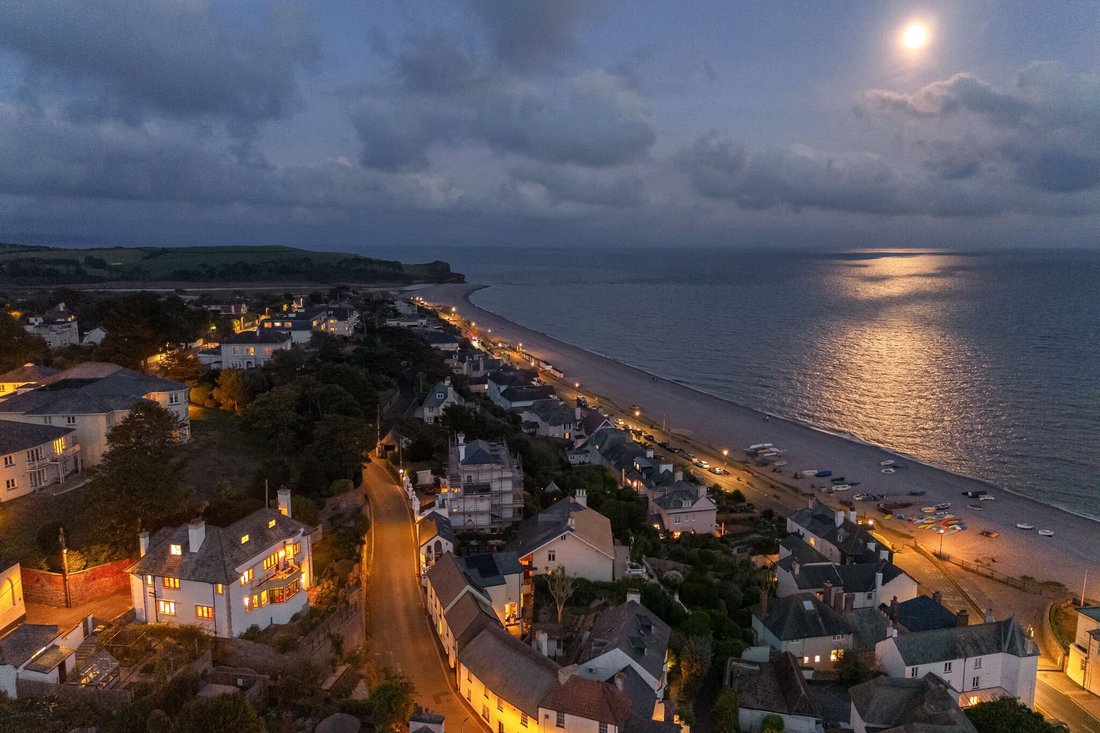 House in Budleigh Salterton, England 1 - 18993185