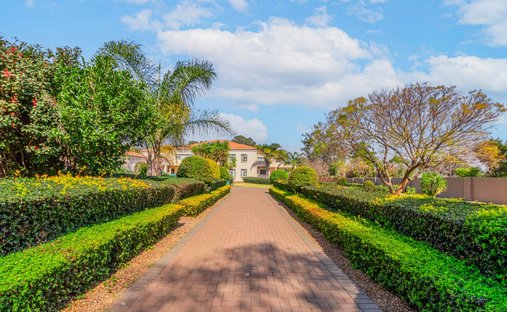 House in Kyalami AH, Gauteng, South Africa 1
