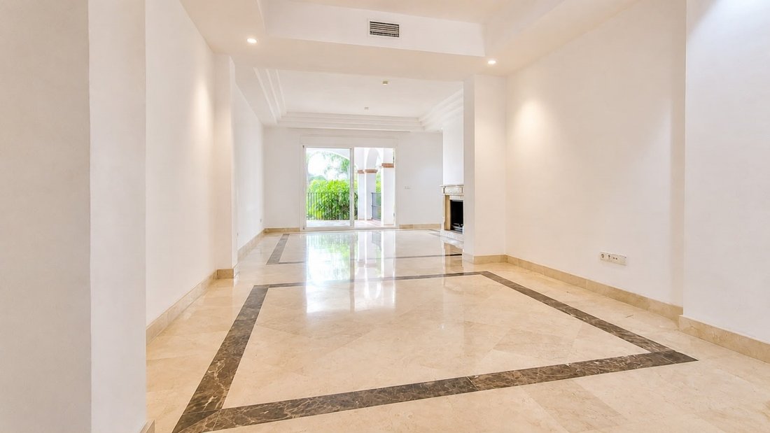 Penthouse in Marbella, Andalusia, Spain 4 - 18996504
