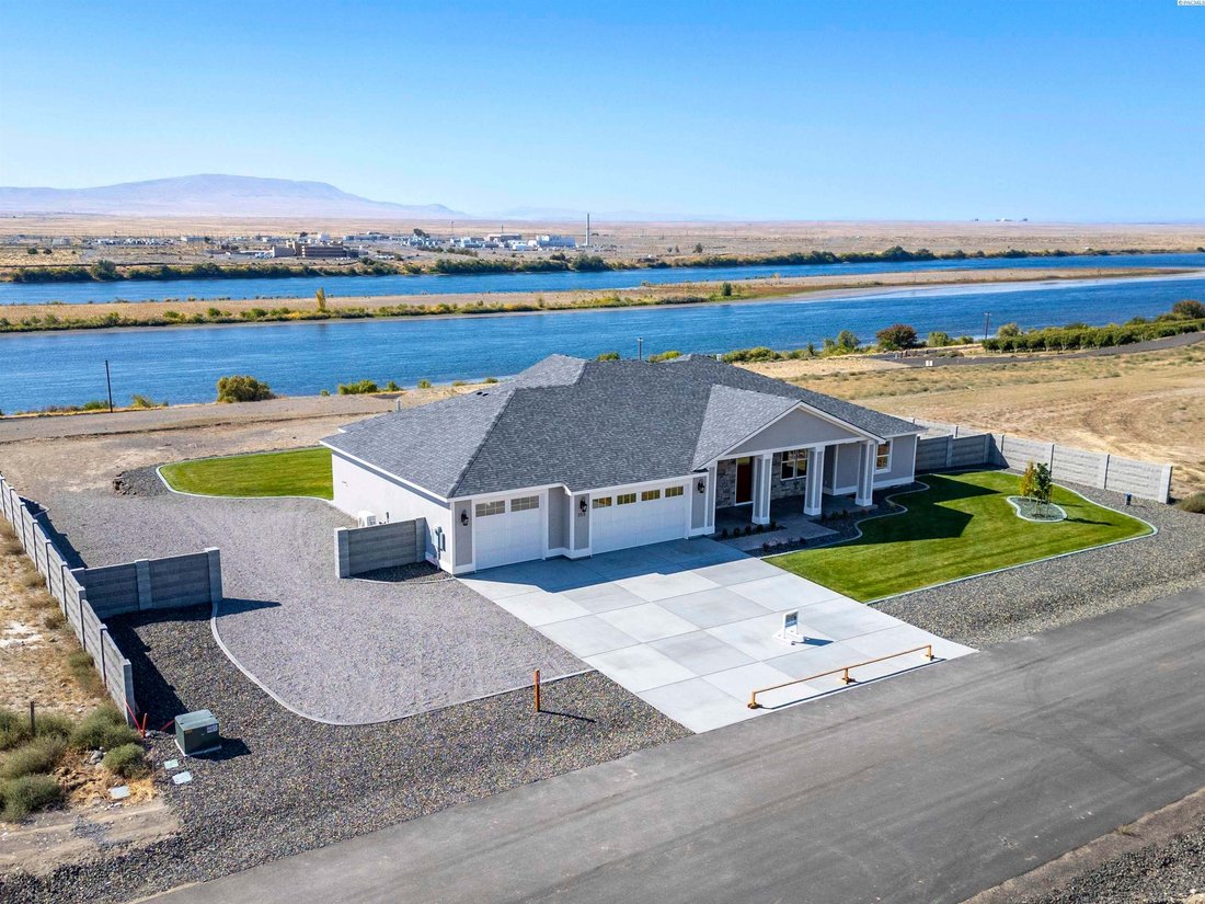 House in Pasco, Washington, United States 1 - 18992659