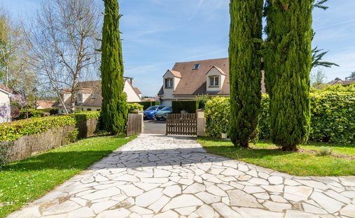 Haus in Forêt, Saint-Germain-en-Laye, Frankreich 1