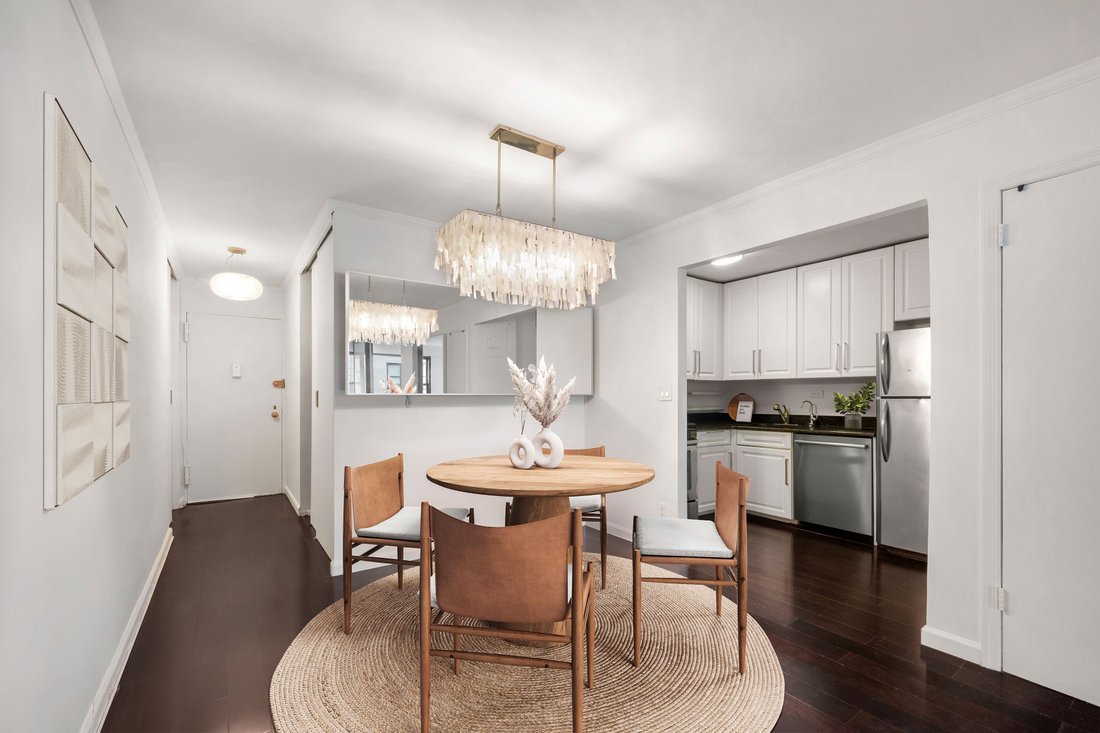 Co Op in New York, New York, United States 5 - 18998090