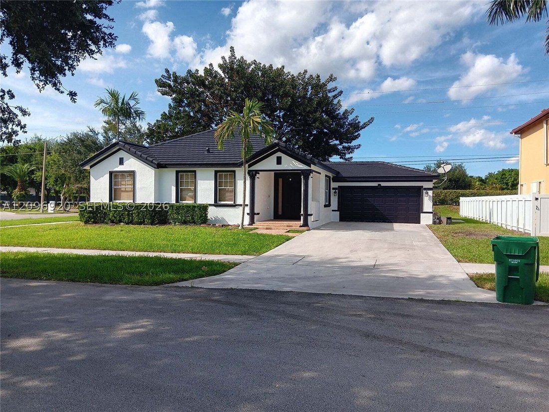 House in Miami, Florida, United States 5 - 18995699