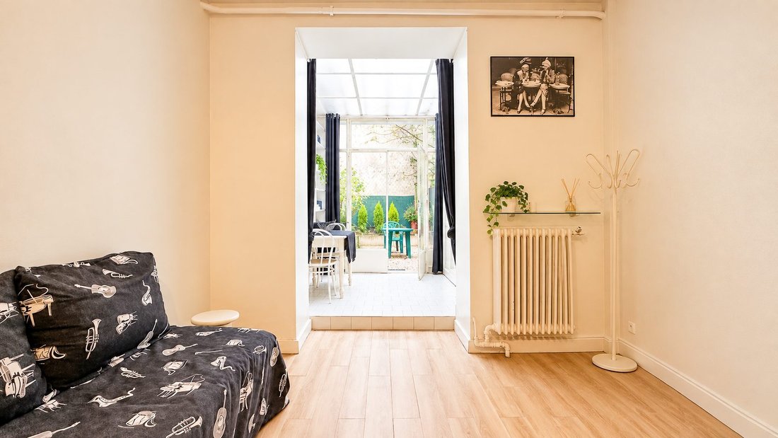 Apartment in Lorette-Martyrs, Paris 9e Arrondissement, Paris 4 - 18997957