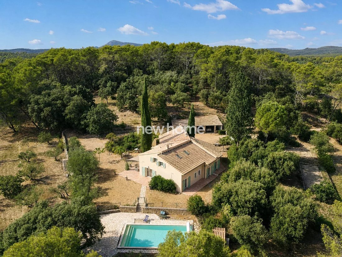 House in Carcès, Provence-Alpes-Côte d'Azur, France 3 - 18993844