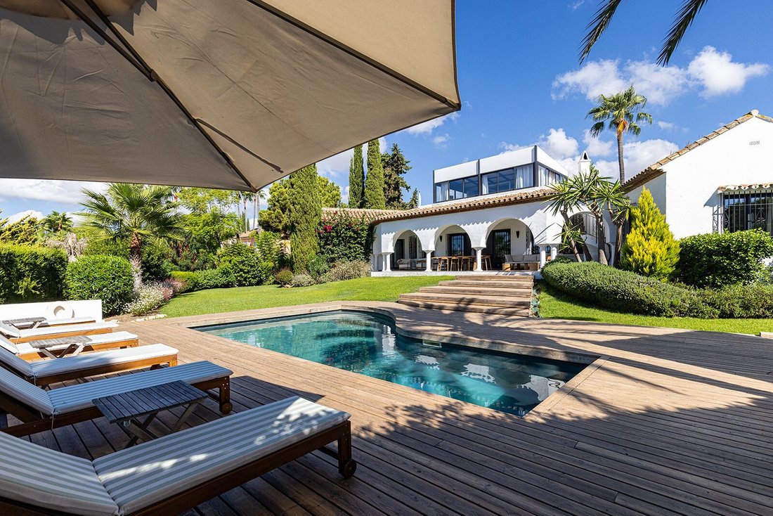 Villa in Elviria-Cabopino, Marbella, Spain 3 - 18995764