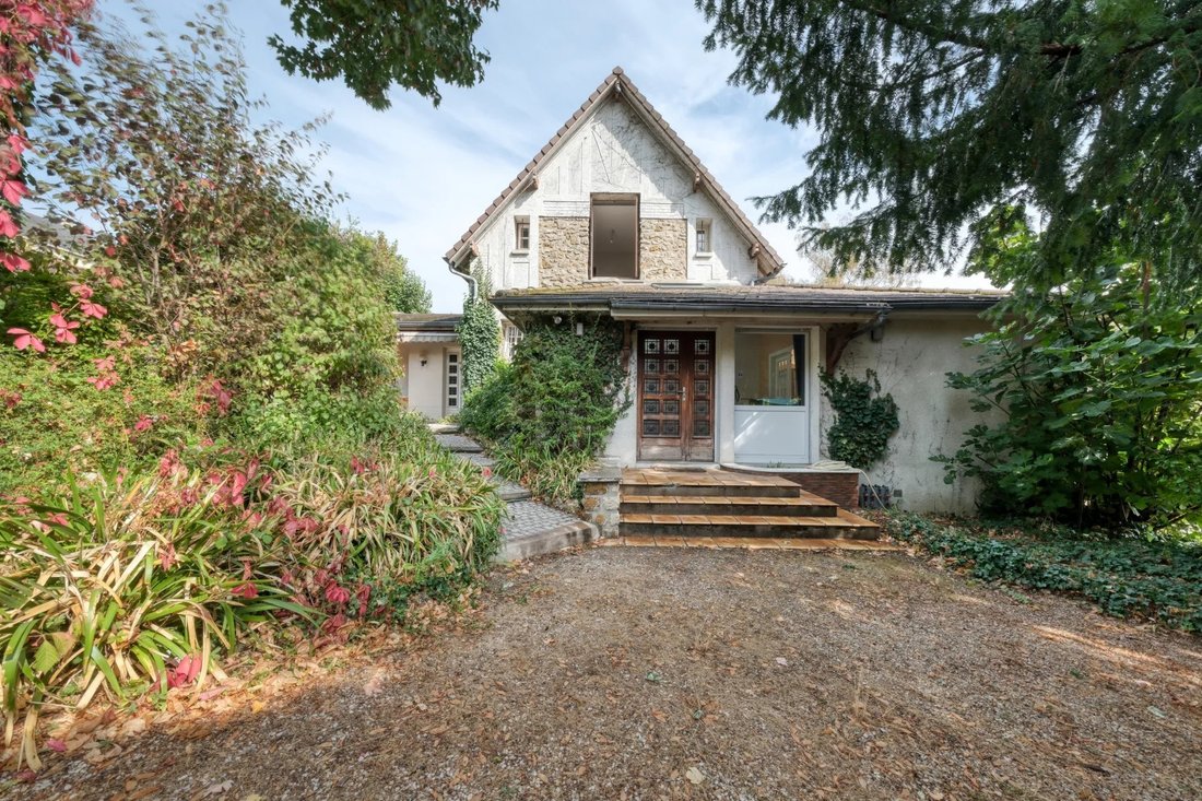House in La Terrasse, Epinay-sur-Orge, France 2 - 18993841