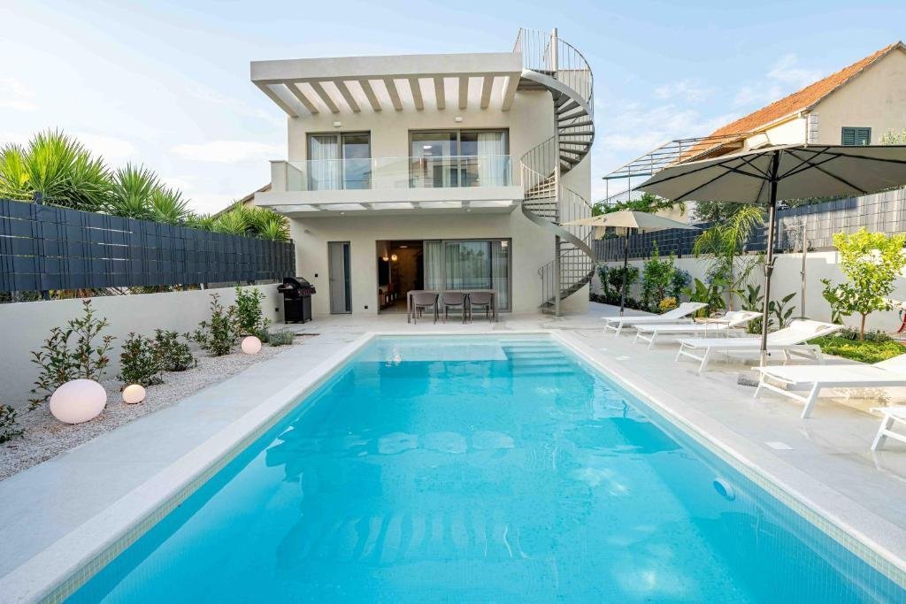 Villa in Sutivan, Split-Dalmatia County, Croatia 1 - 18994224