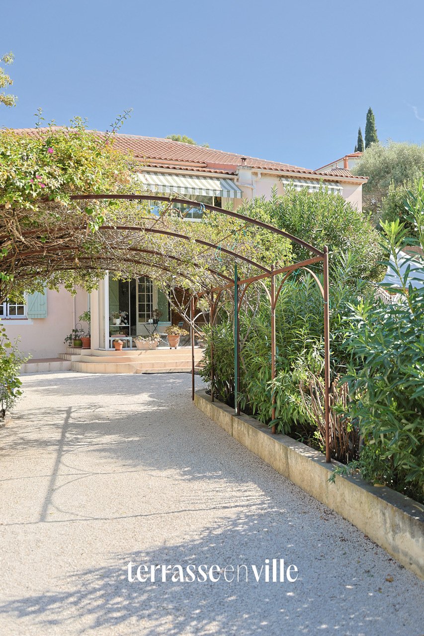 House in Aguillon, Toulon, France 4 - 18996282