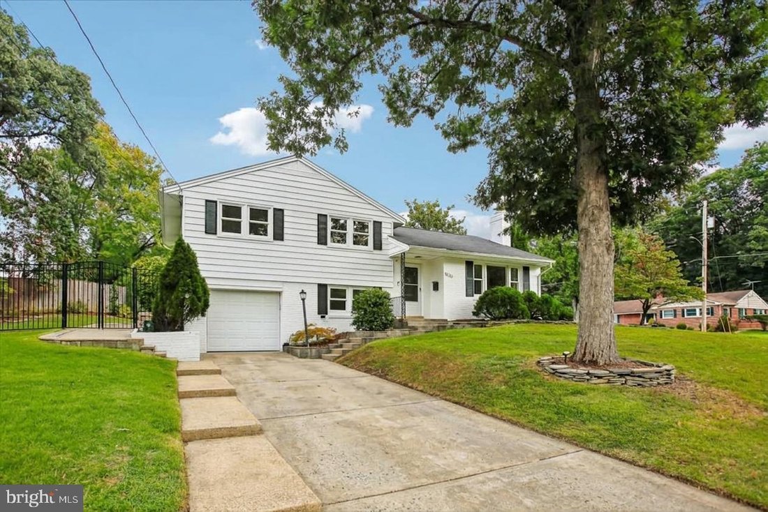 House in North Springfield, Virginia, United States 1 - 18997291