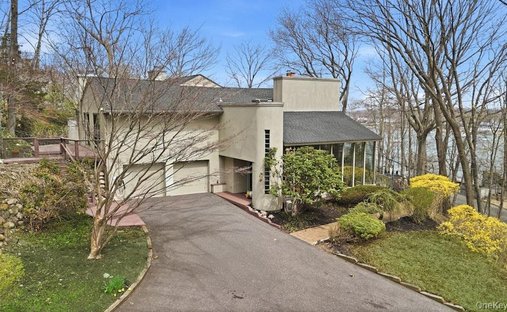 House in Centerport, New York, United States 1