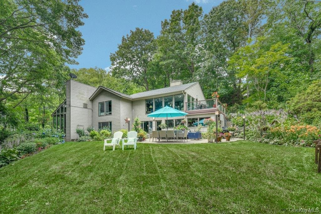 House in Centerport, New York, United States 3 - 18992974