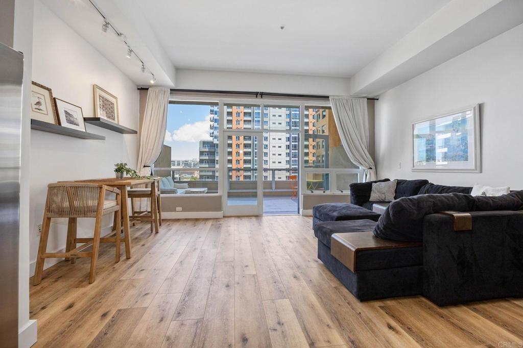 Condo in San Diego, California, United States 1 - 18996000